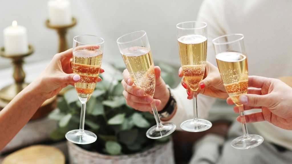 December 31st: National Champagne Day in the United States - Trendy Bash