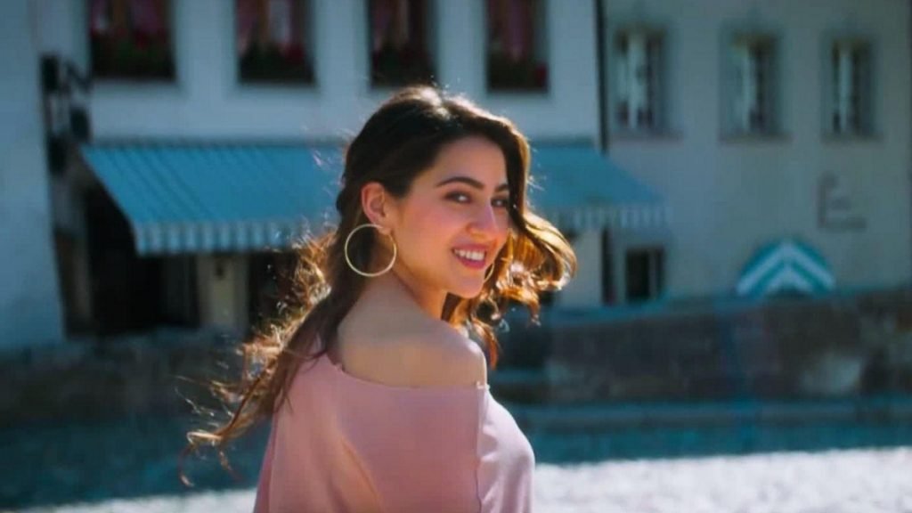Sara Ali Khan featured in the iconic song 'Mirchi Lagi Toh' - Trendy Bash