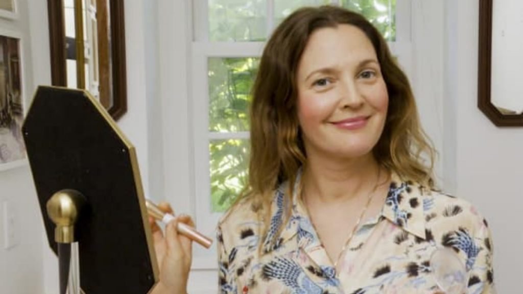 Drew Barrymore shares her dating app experience - Trendy Bash