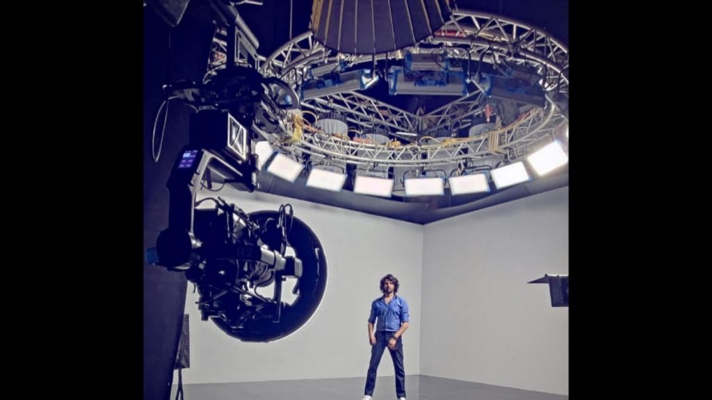 Kartik Aaryan starts the first shoot of 2021 - Trendy Bash